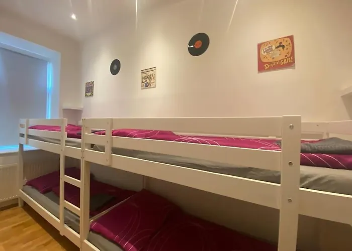 Daire Cozy Appartm With + Airport/city Center Connection