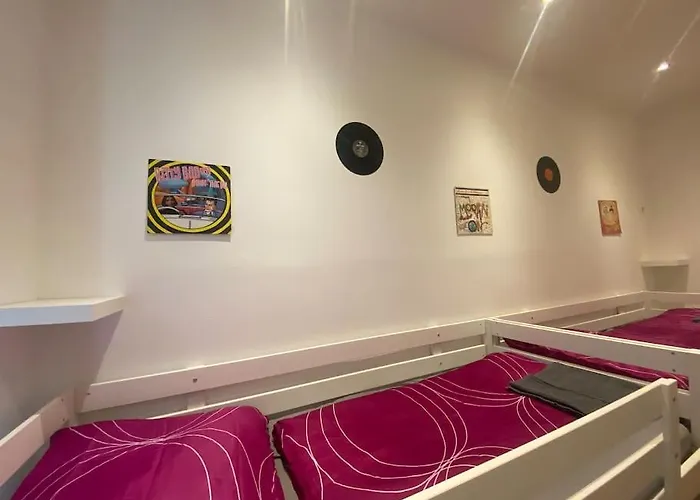Cozy Appartm With + Airport/city Center Connection Daire *